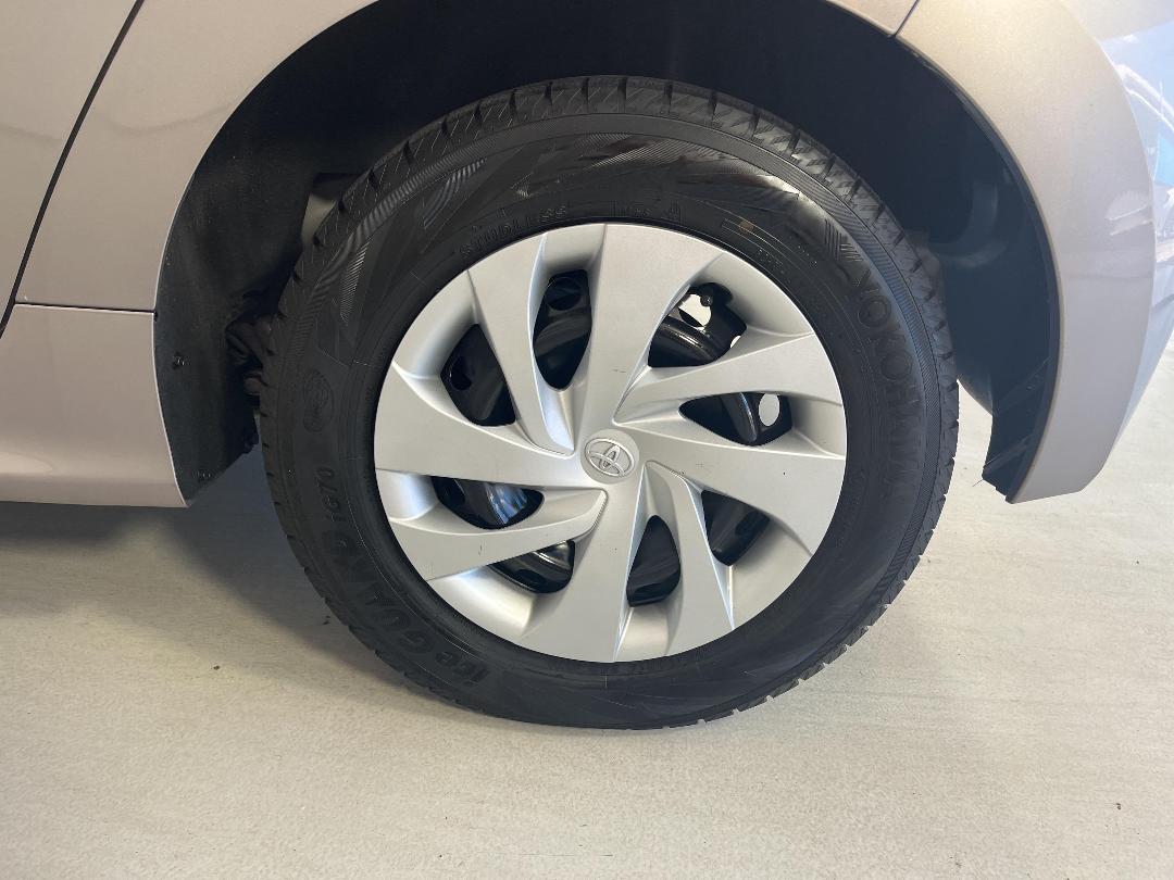 Photo '11' of Toyota Yaris