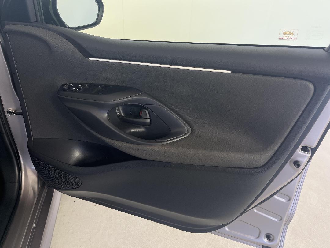 Photo '15' of Toyota Yaris