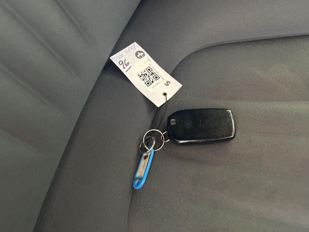 Photo '22' of Toyota Yaris