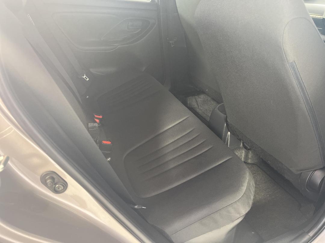 Photo '20' of Toyota Yaris