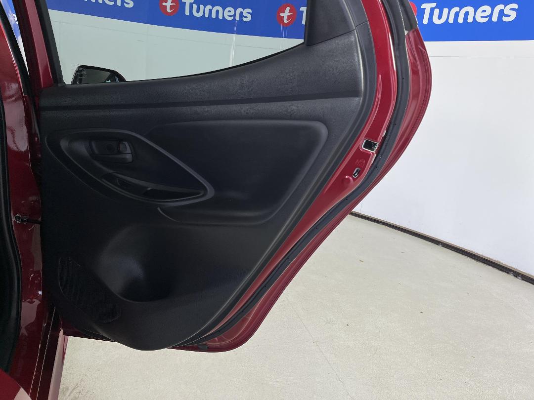 Photo '19' of Toyota Yaris Photo '19' of Toyota Yaris