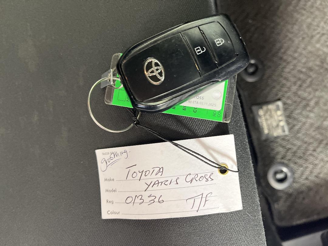 Photo '22' of Toyota Yaris Cross