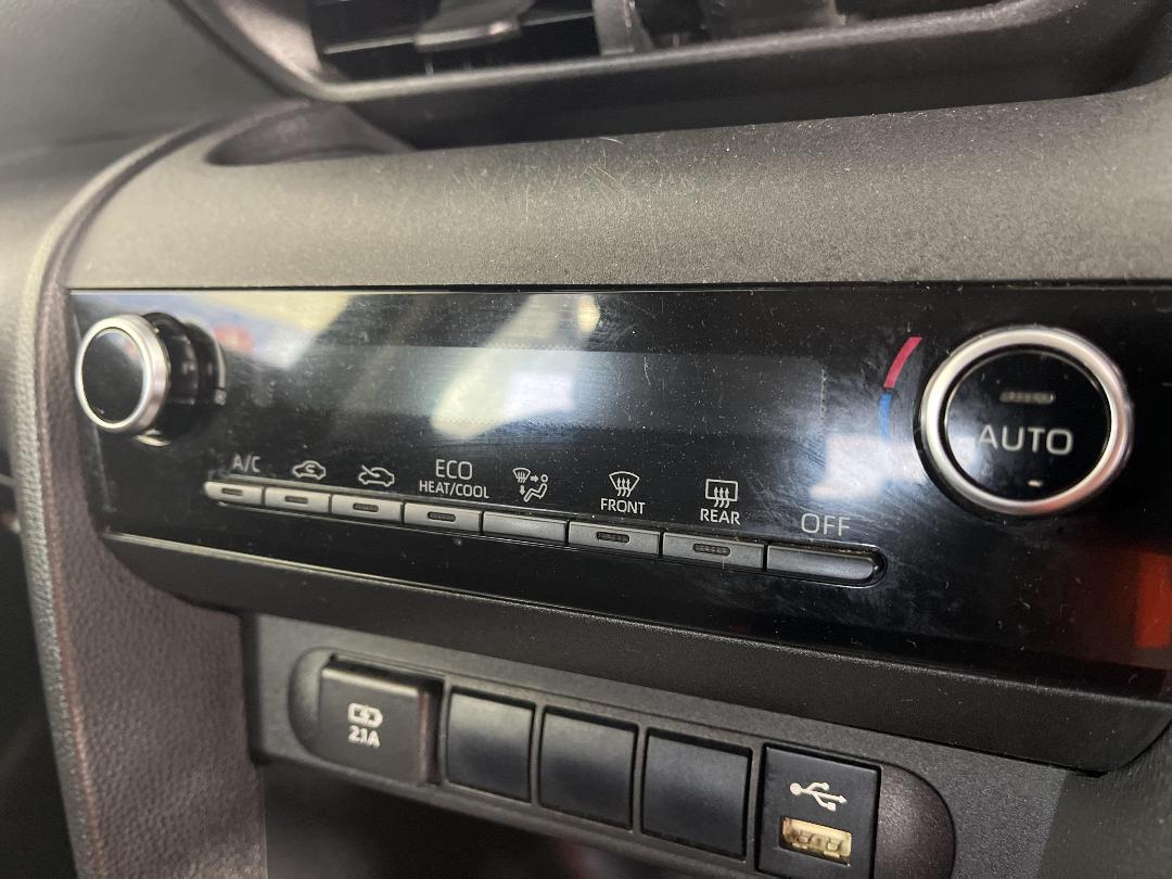 Photo '26' of Toyota Yaris Cross