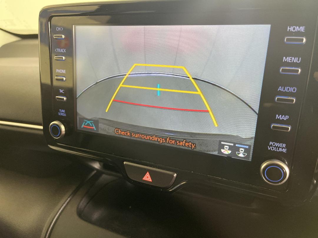 Photo '27' of Toyota Yaris Cross