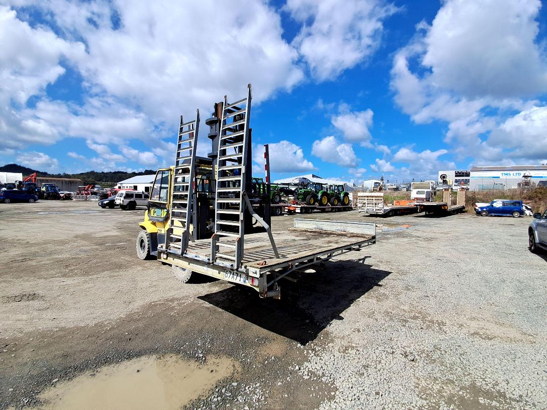 Photo '4' of TRAILER BEE TRAILER Flat Deck - Tandem