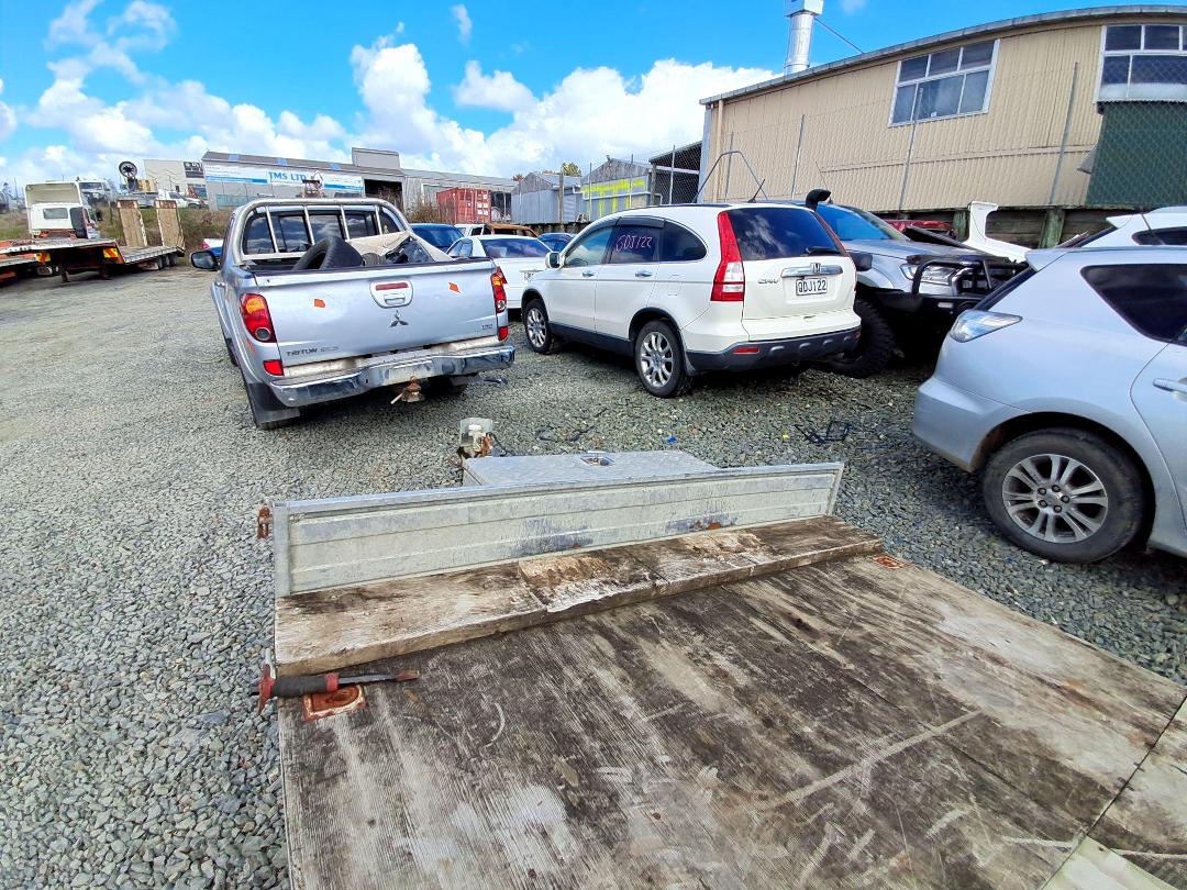 Photo '14' of TRAILER BEE TRAILER Flat Deck - Tandem