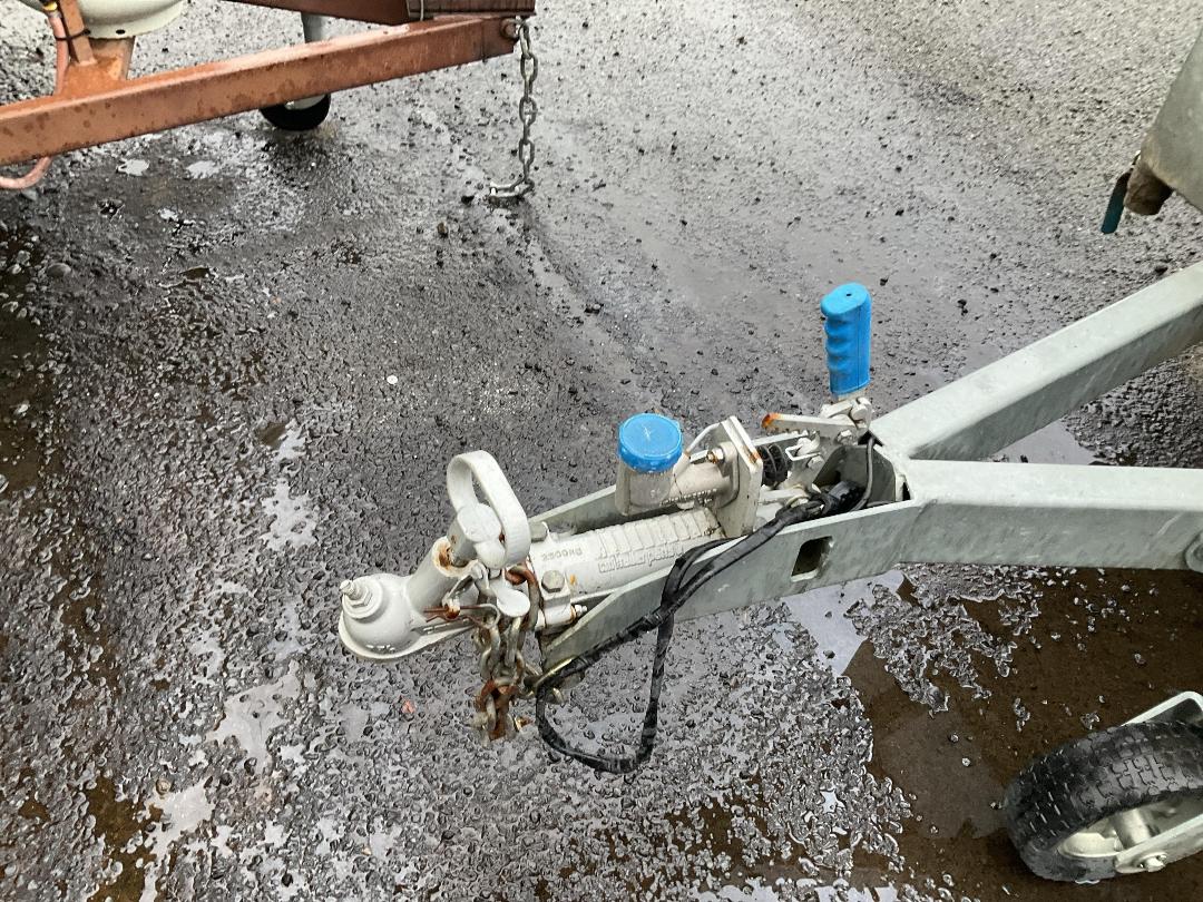 Photo '23' of Trailer NYMIC Tanker - Tandem