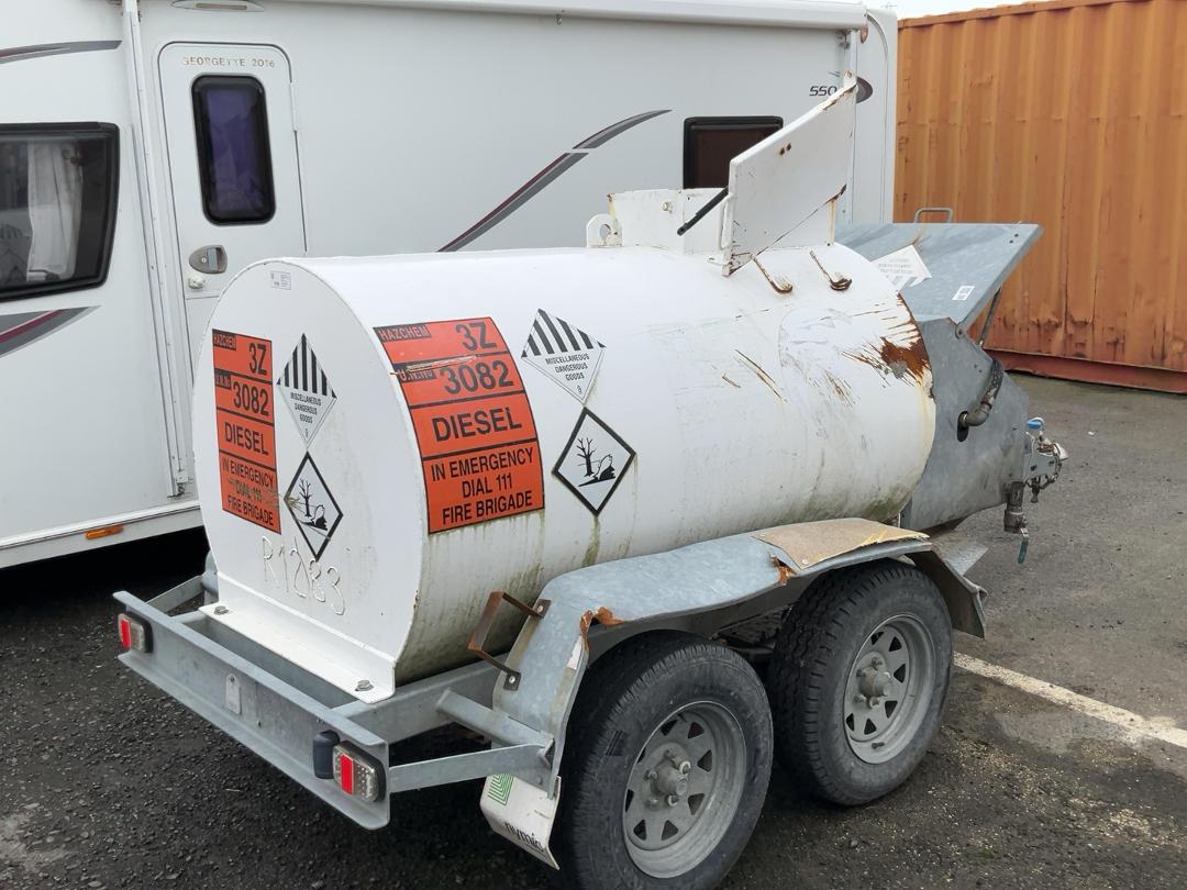 Photo '3' of Trailer NYMIC Tanker - Tandem