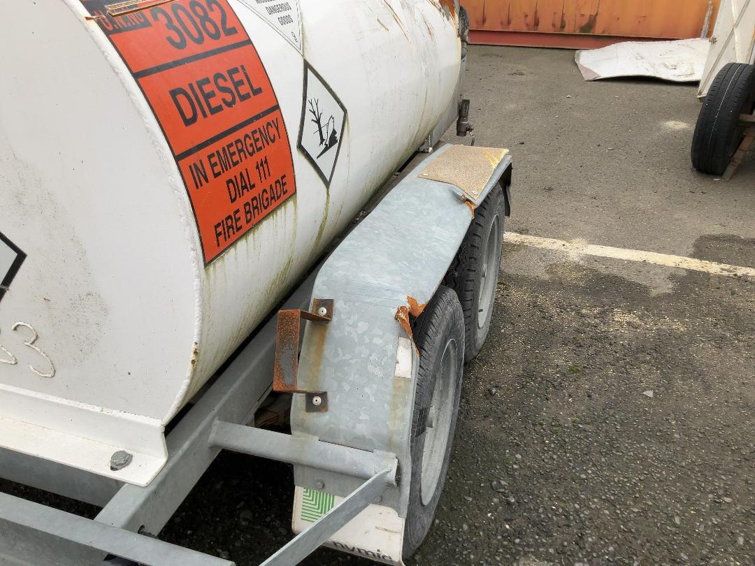 Photo '19' of Trailer NYMIC Tanker - Tandem