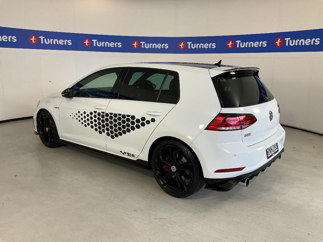 Photo '5' of Volkswagen Golf