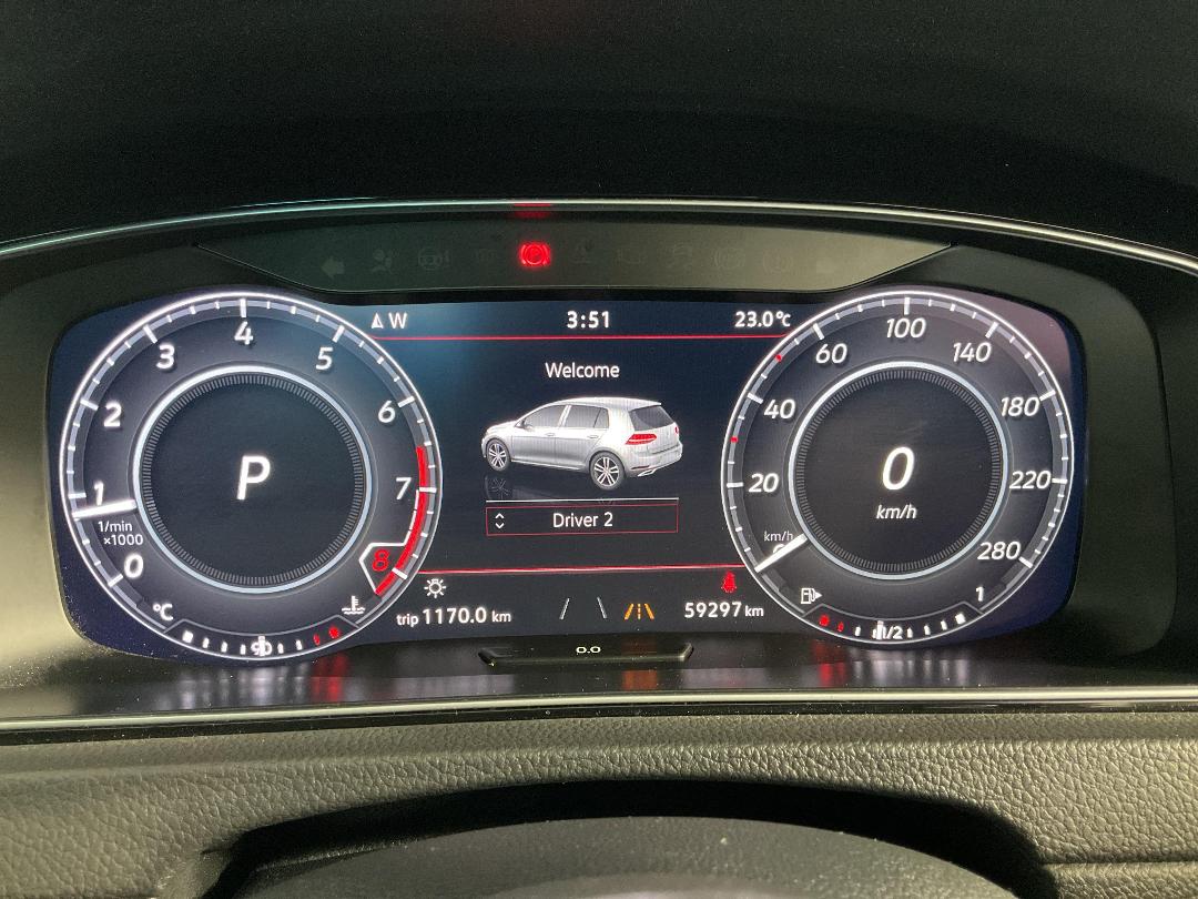 Photo '21' of Volkswagen Golf