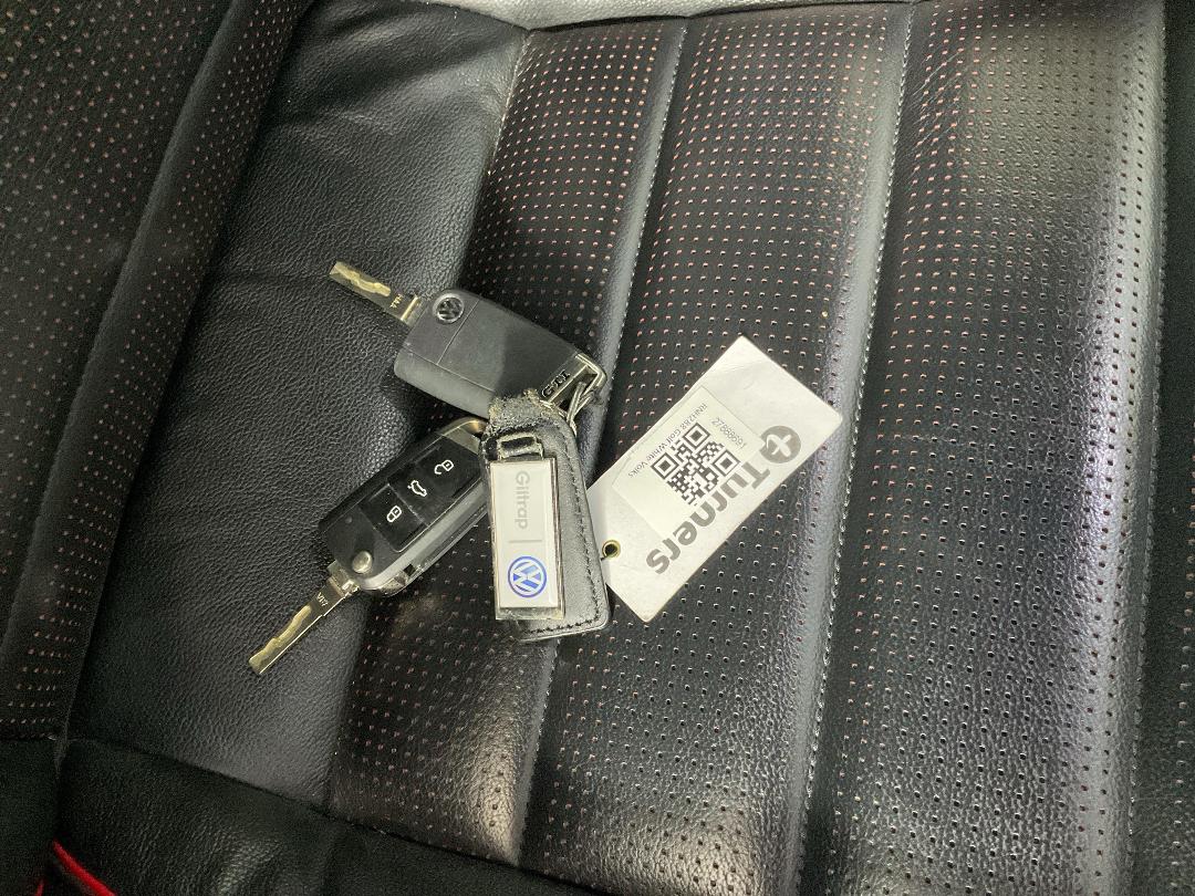 Photo '22' of Volkswagen Golf