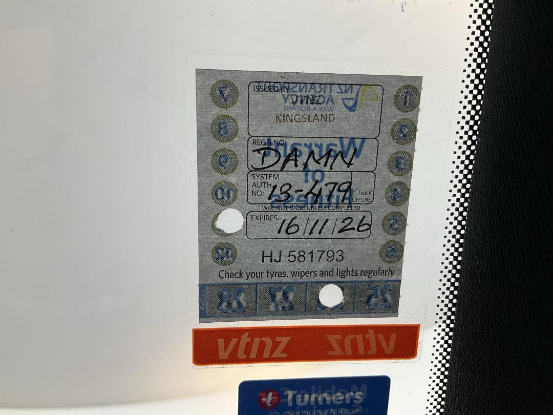 Photo '24' of Volkswagen Golf