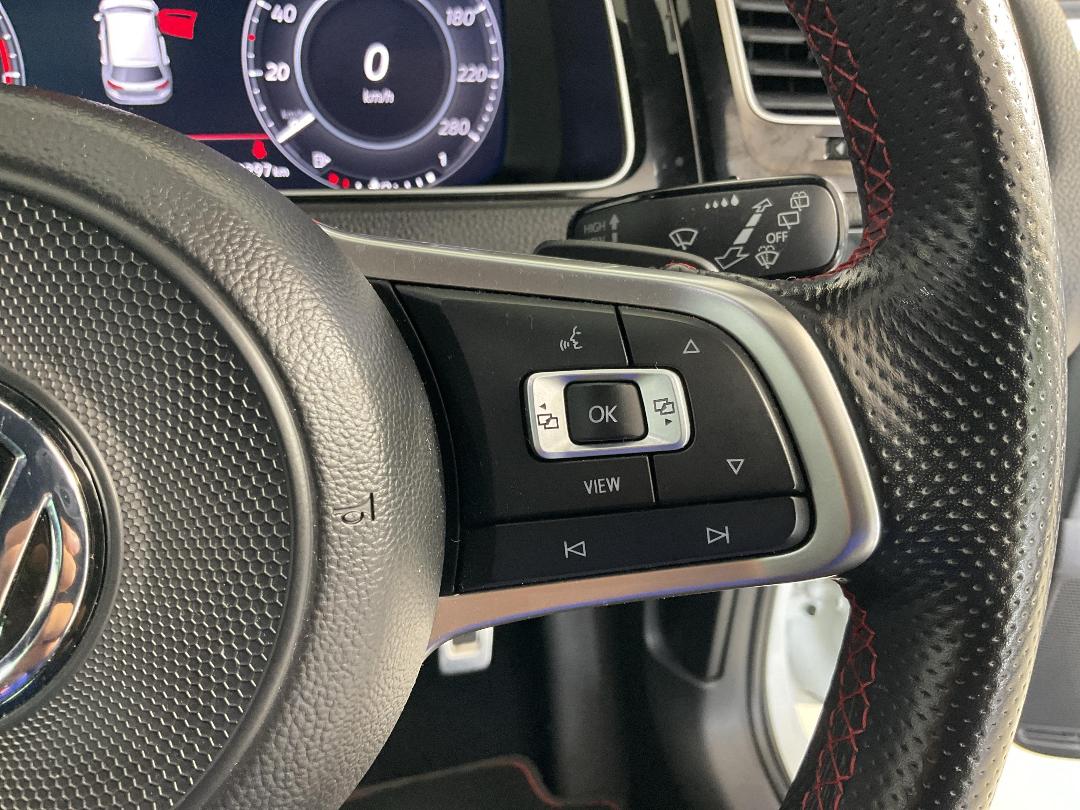 Photo '27' of Volkswagen Golf