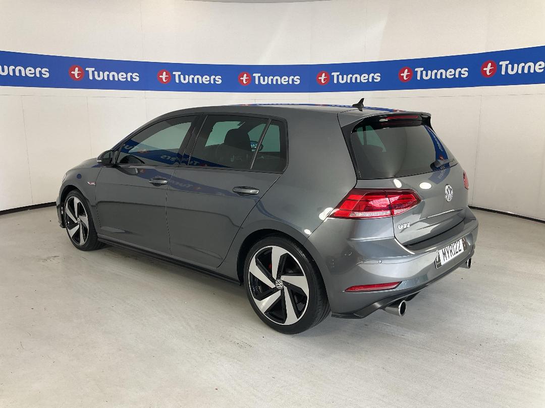 Photo '5' of Volkswagen Golf