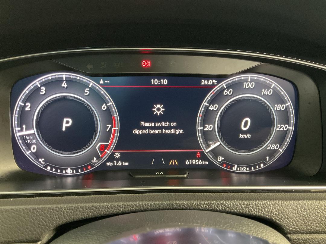 Photo '21' of Volkswagen Golf