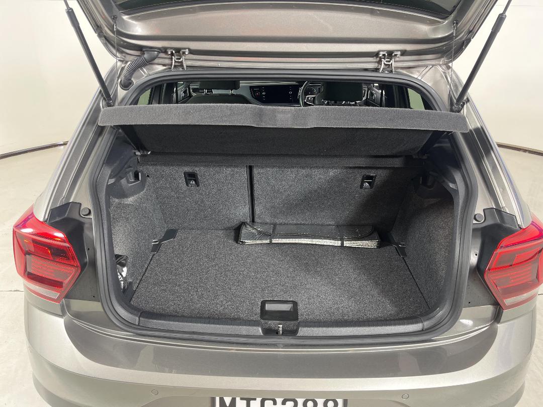 Photo '14' of Volkswagen Polo Photo '14' of Volkswagen Polo