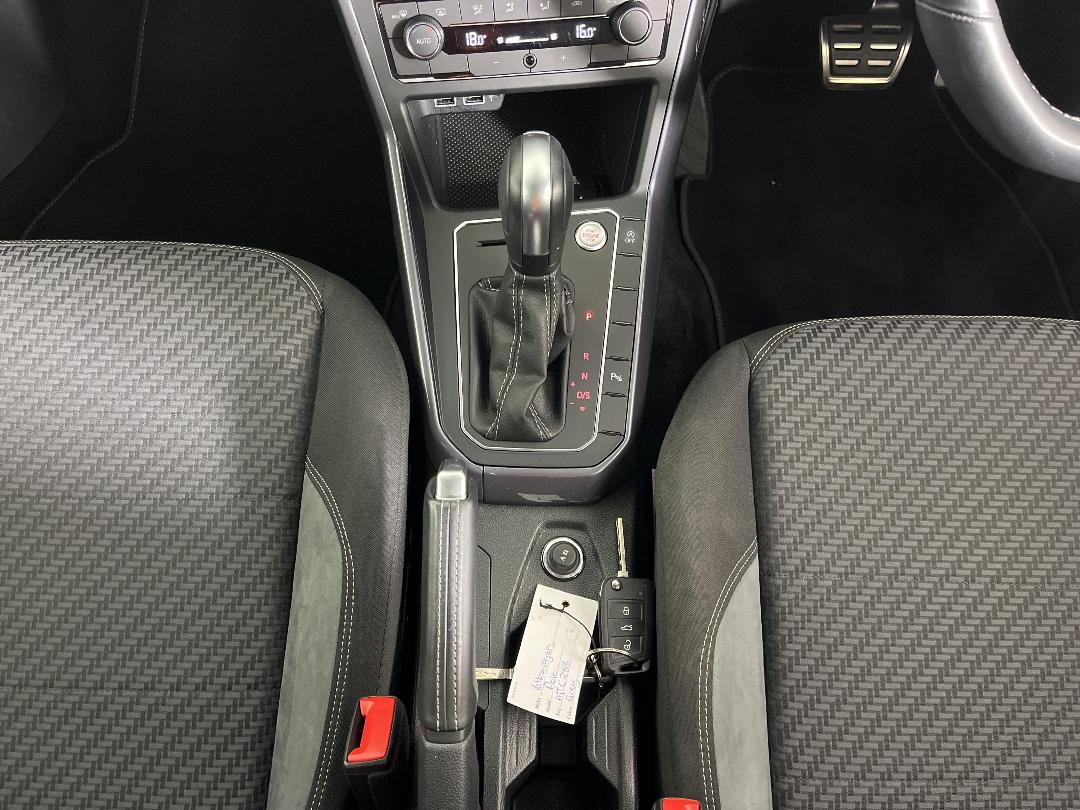 Photo '23' of Volkswagen Polo Photo '23' of Volkswagen Polo