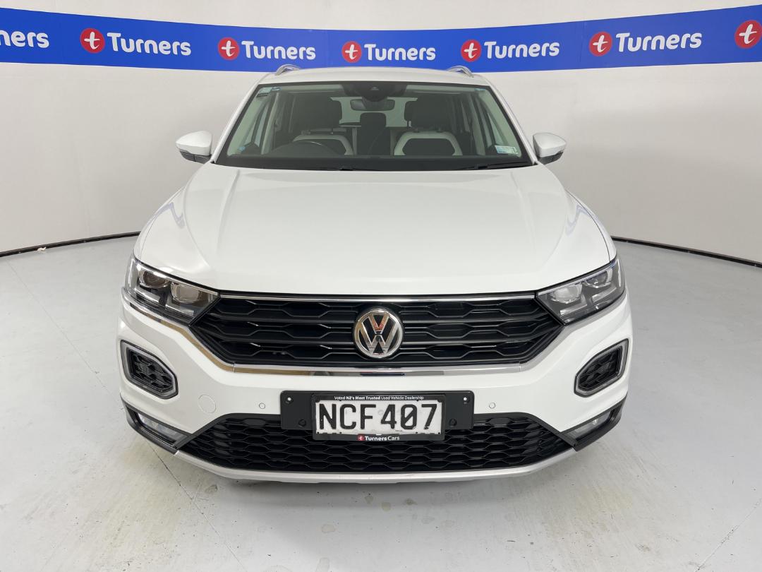 Photo '2' of Volkswagen T-ROC Photo '2' of Volkswagen T-ROC