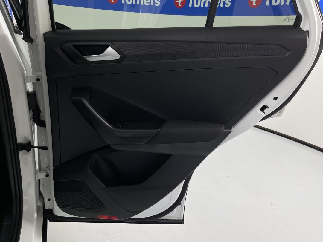 Photo '19' of Volkswagen T-ROC Photo '19' of Volkswagen T-ROC