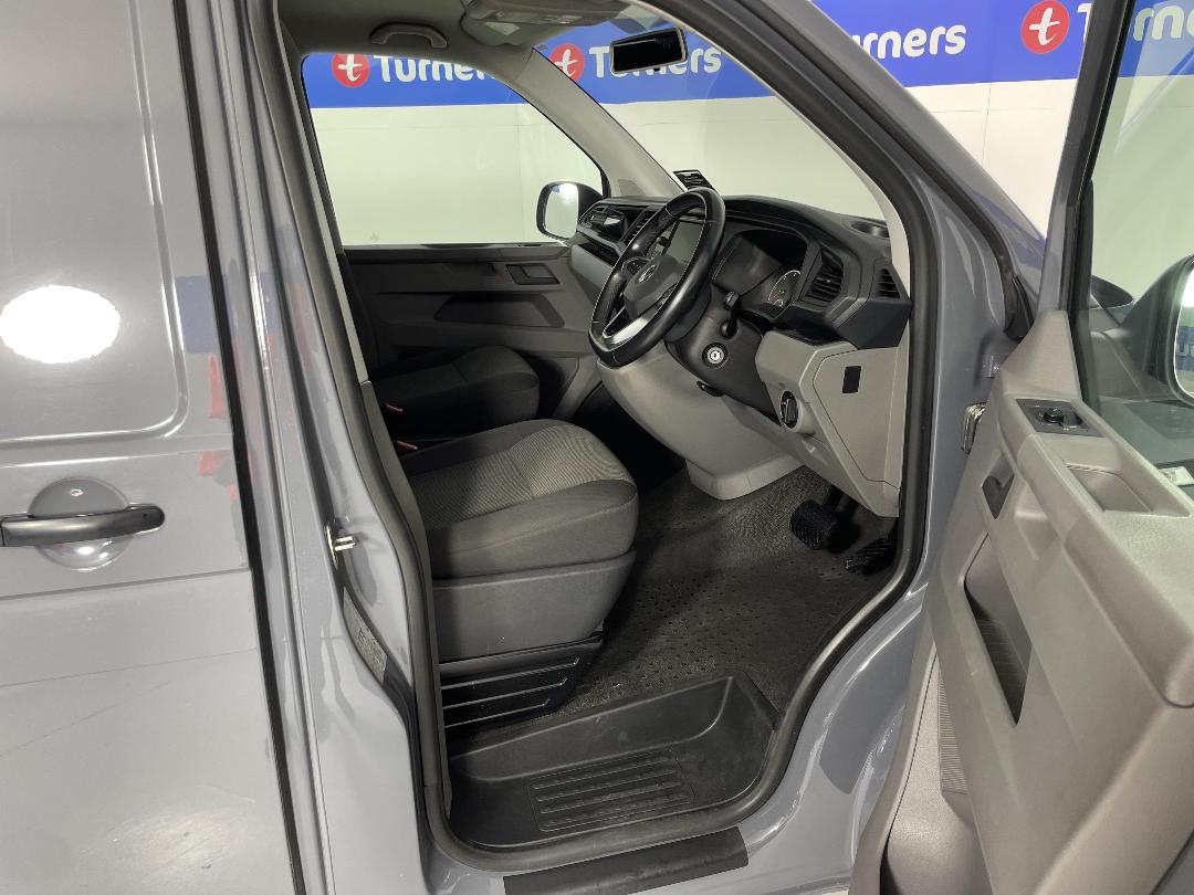 Photo '16' of Volkswagen T6