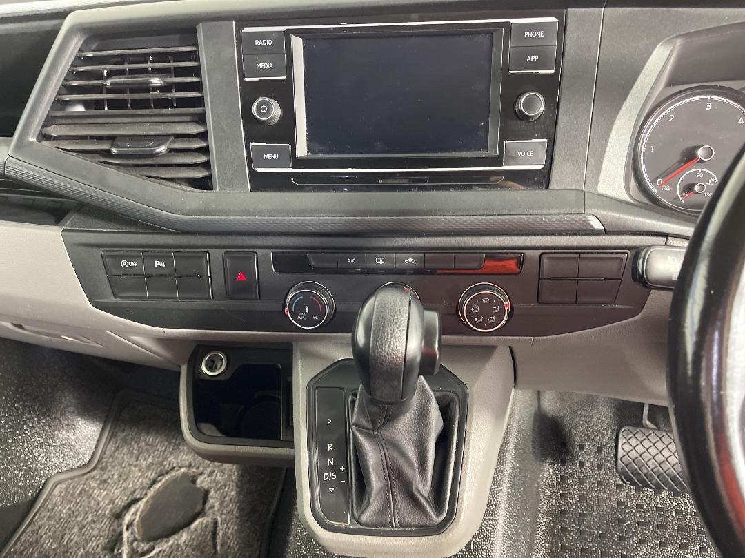 Photo '18' of Volkswagen T6