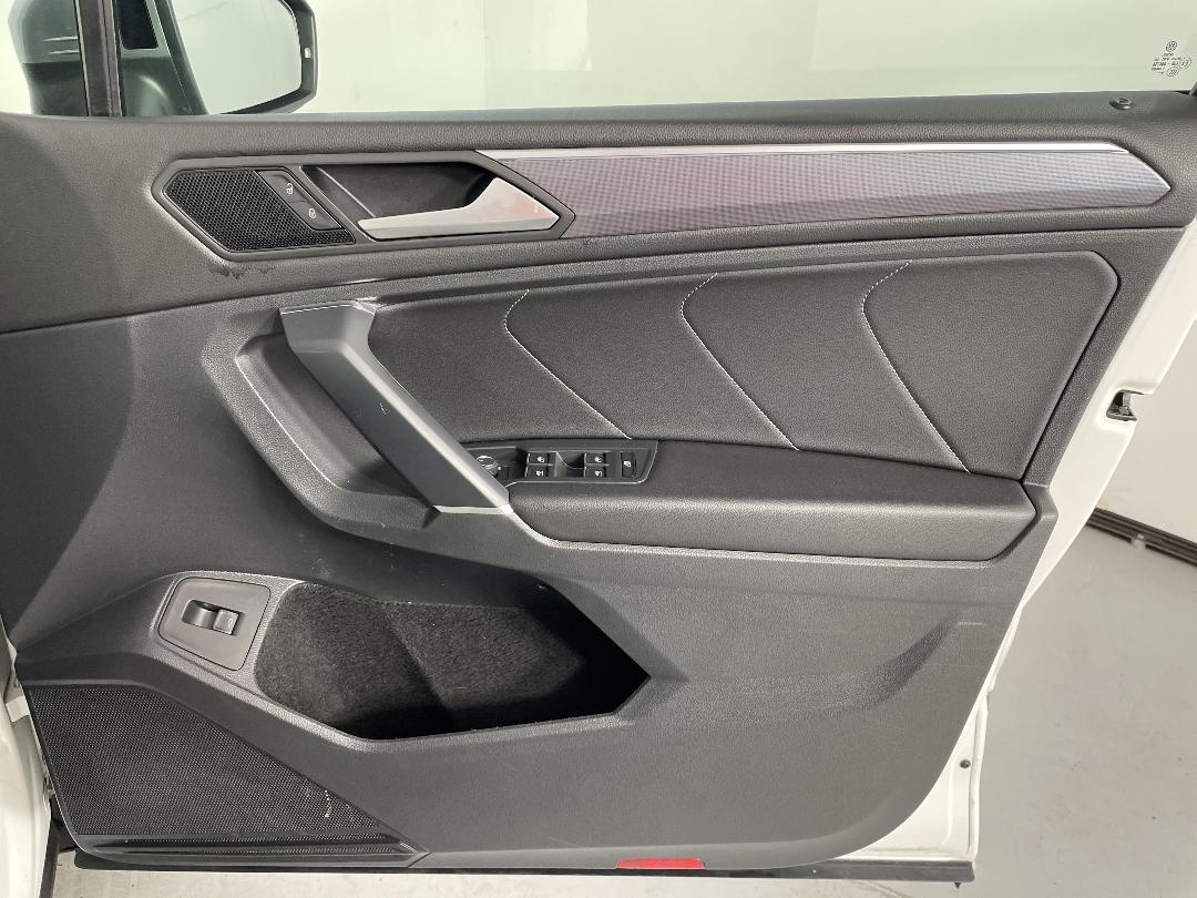 Photo '15' of Volkswagen Tiguan Photo '15' of Volkswagen Tiguan