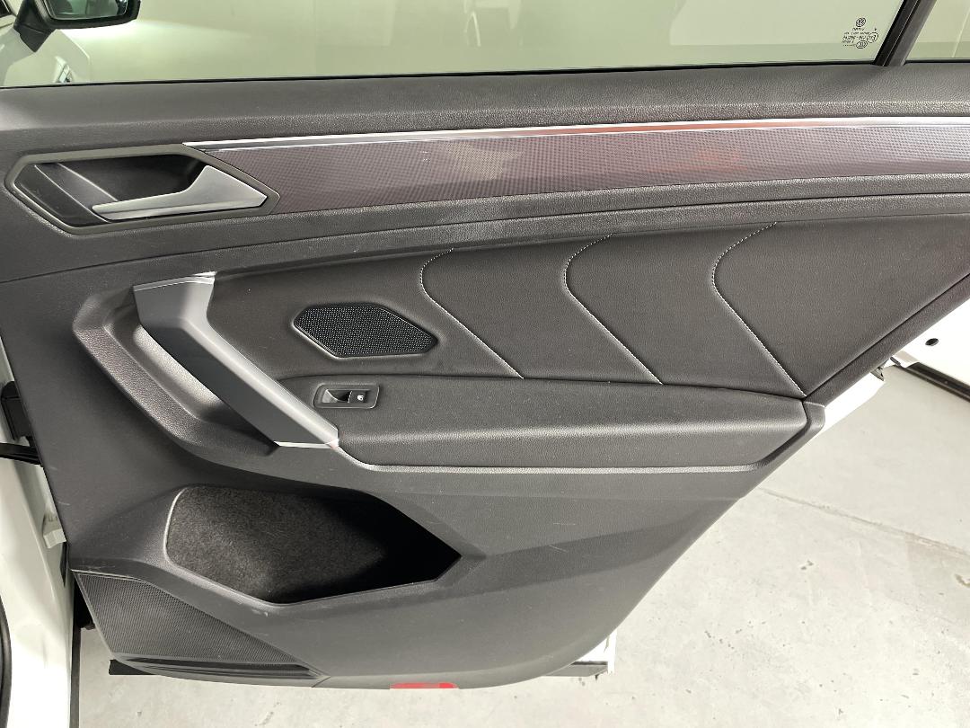 Photo '19' of Volkswagen Tiguan Photo '19' of Volkswagen Tiguan