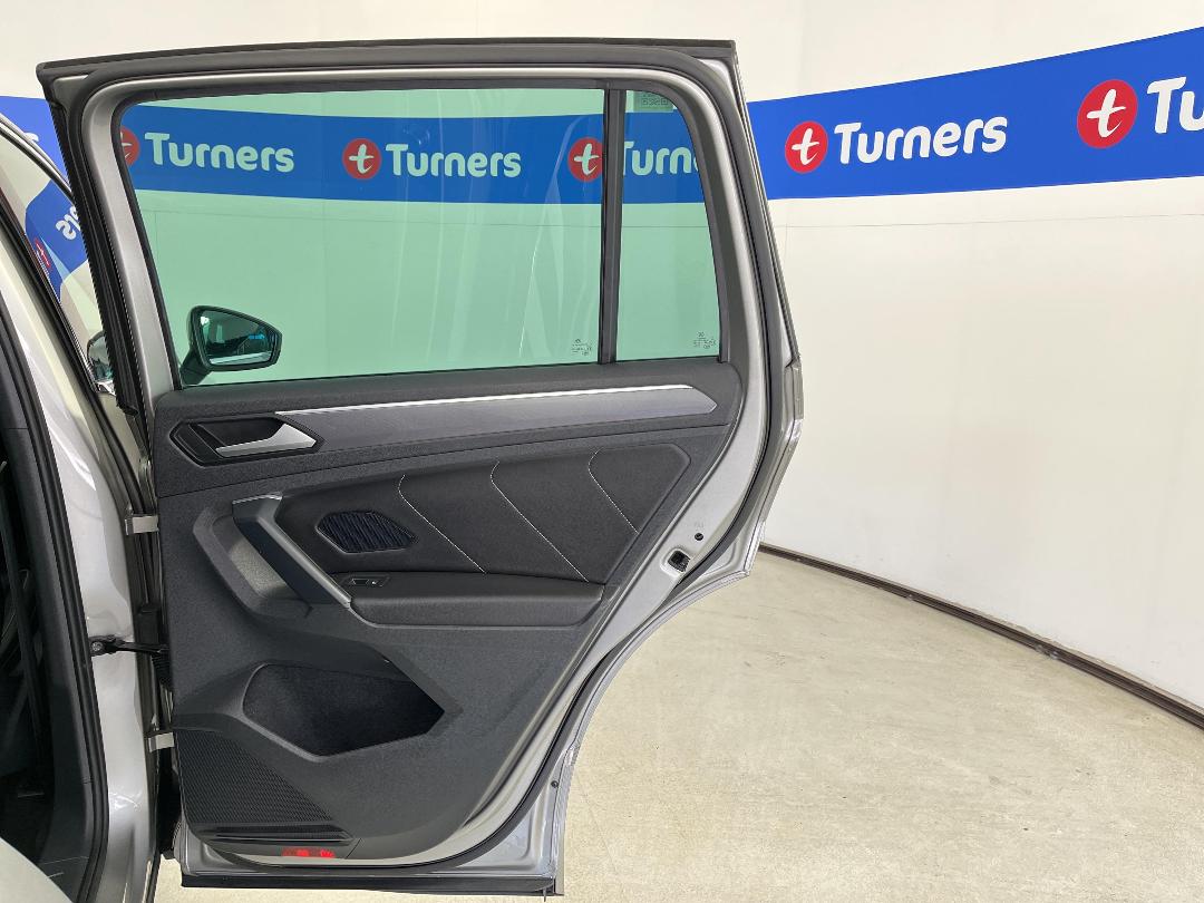 Photo '19' of Volkswagen Tiguan Photo '19' of Volkswagen Tiguan