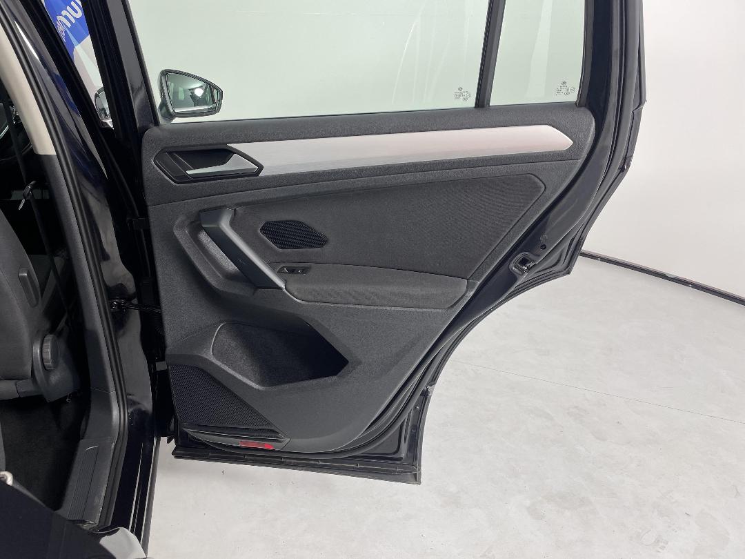 Photo '19' of Volkswagen Tiguan