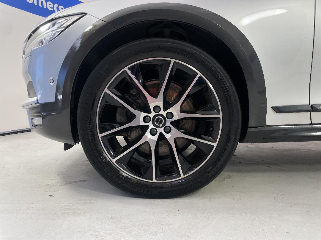 Photo '10' of Volvo V90 Cross Country