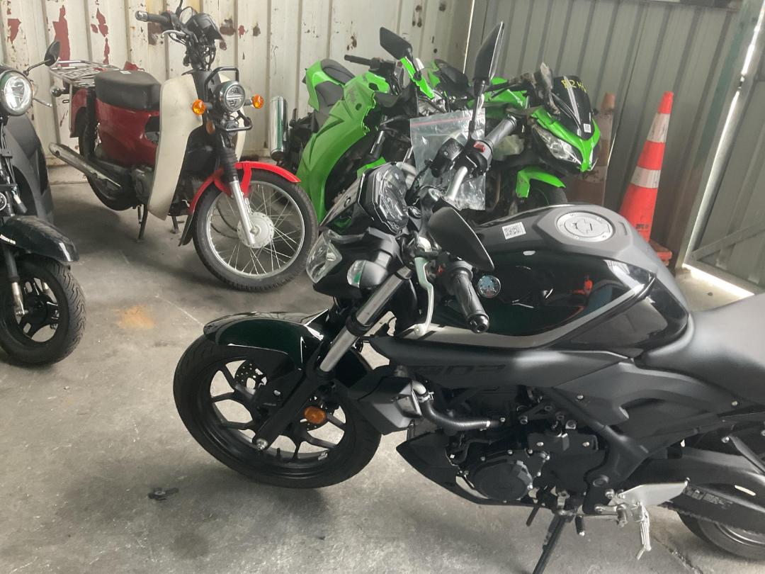 Photo '14' of Yamaha MT03LA K