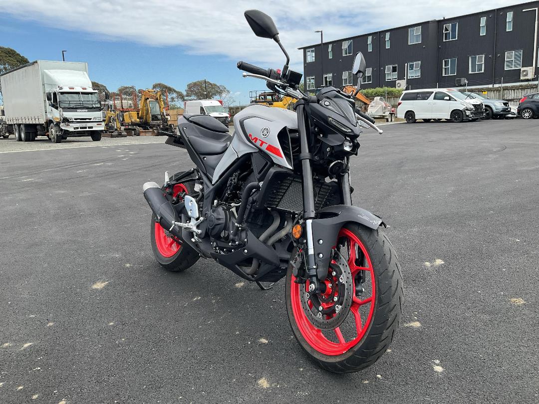 Photo '3' of Yamaha MT03LA L Photo '3' of Yamaha MT03LA L