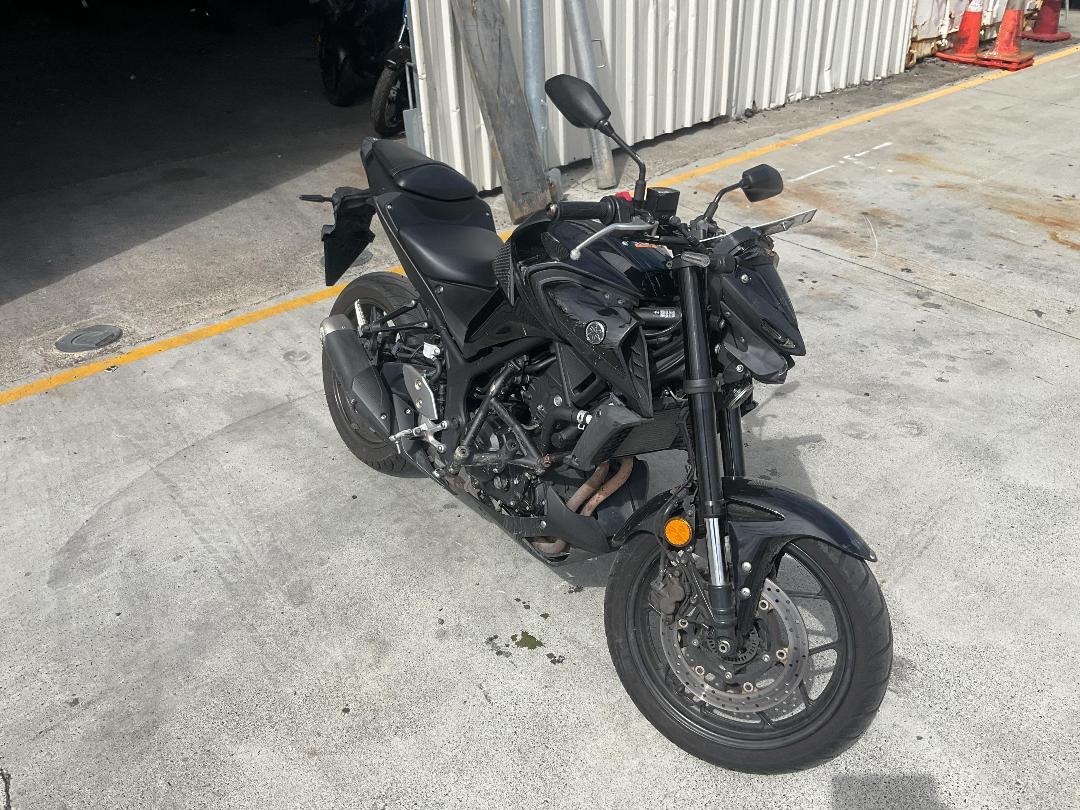 Photo '2' of Yamaha MT03LA L