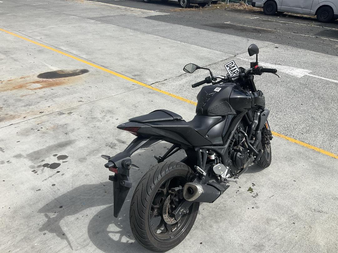 Photo '7' of Yamaha MT03LA L