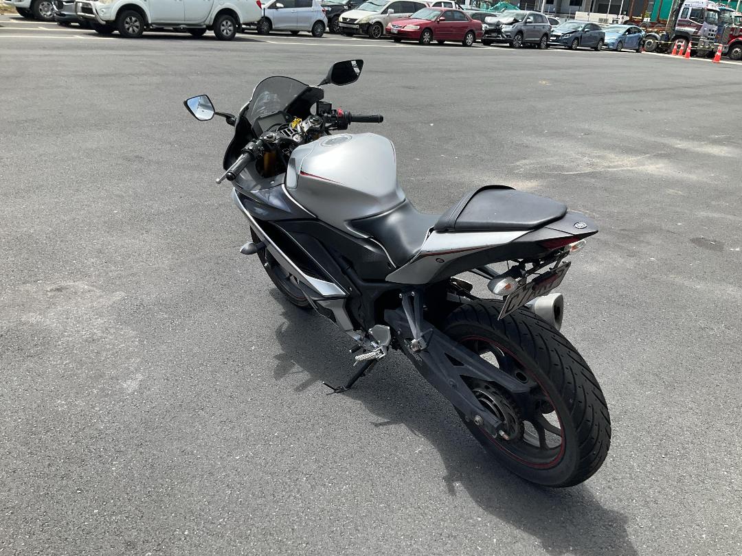 Photo '7' of Yamaha YZF-R3A L