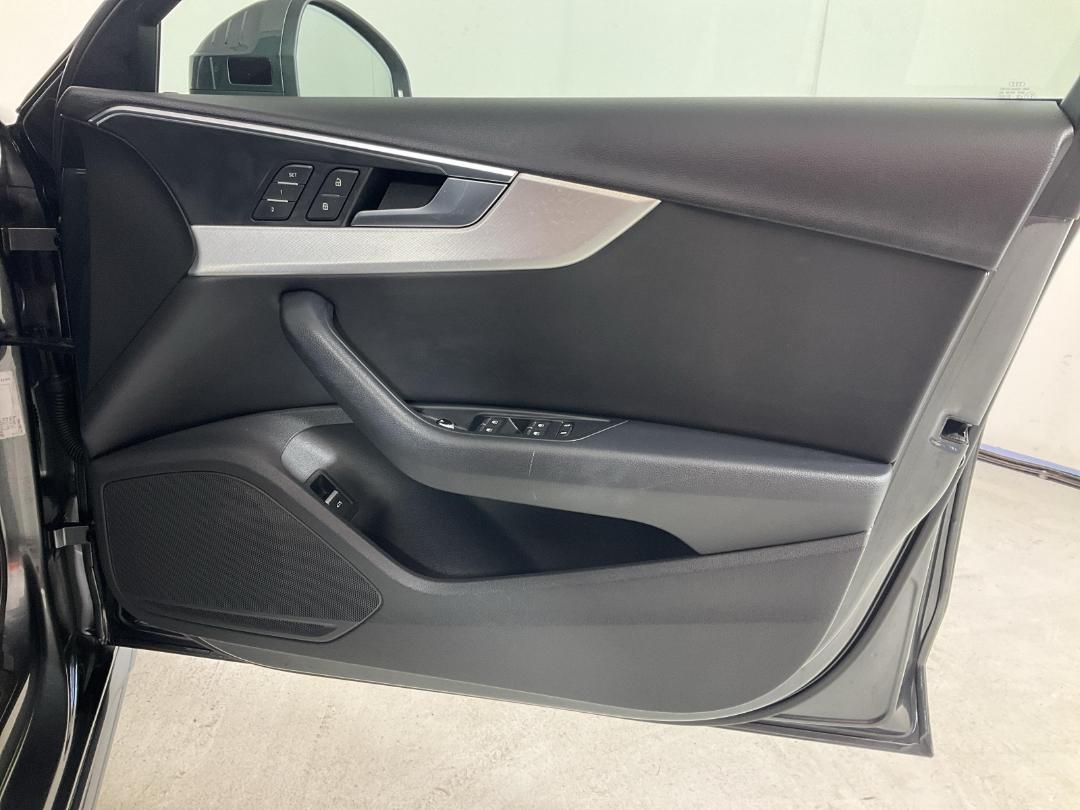 Photo '15' of Audi A4