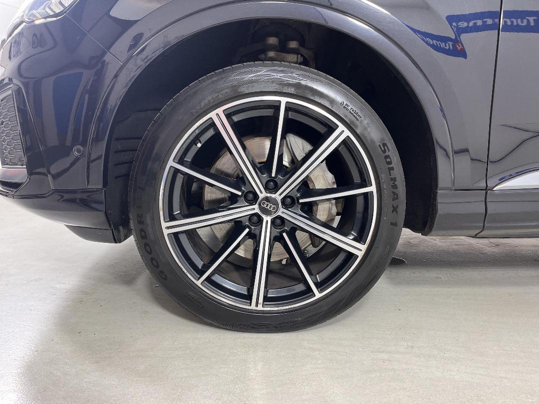 Photo '10' of Audi Q7 Photo '10' of Audi Q7