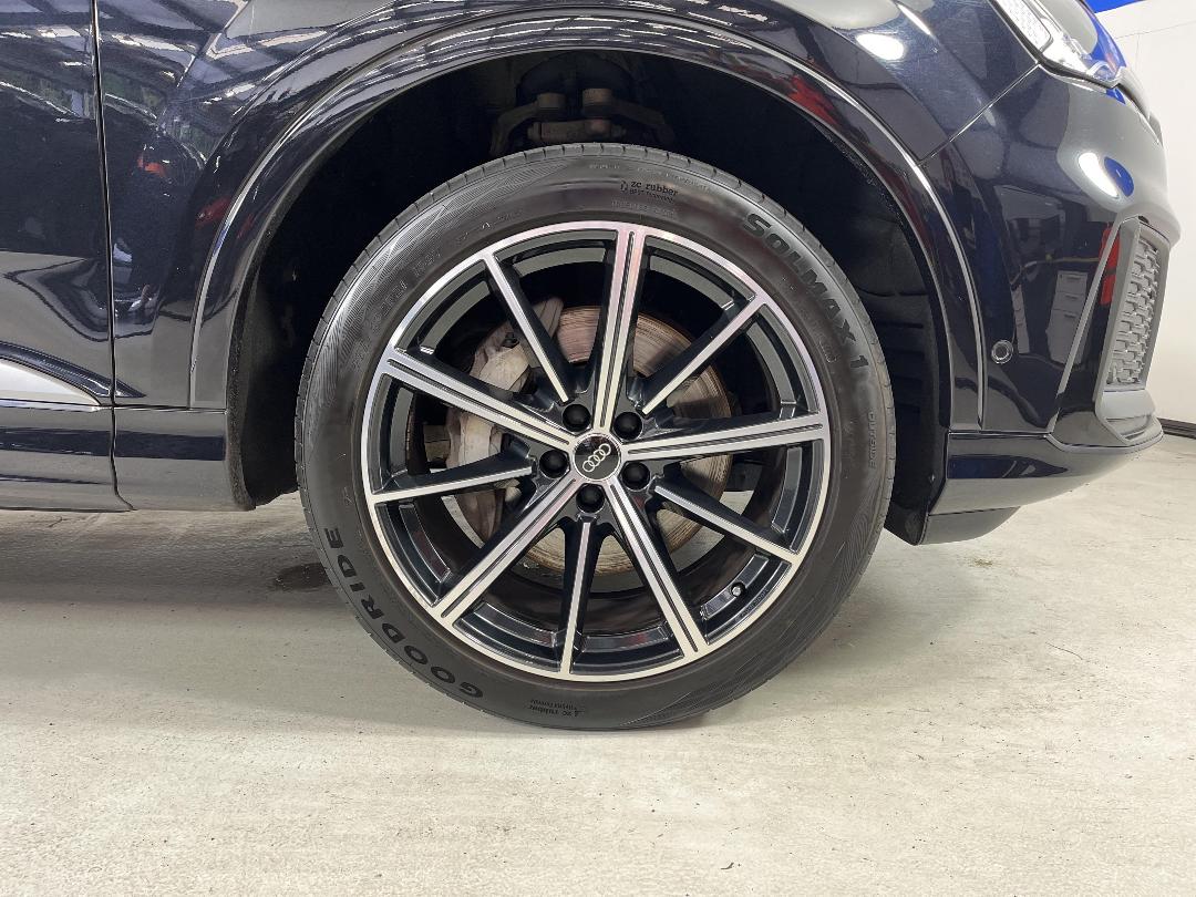 Photo '9' of Audi Q7 Photo '9' of Audi Q7