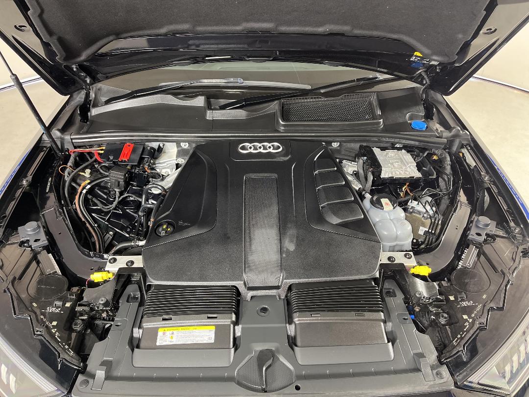 Photo '13' of Audi Q7 Photo '13' of Audi Q7