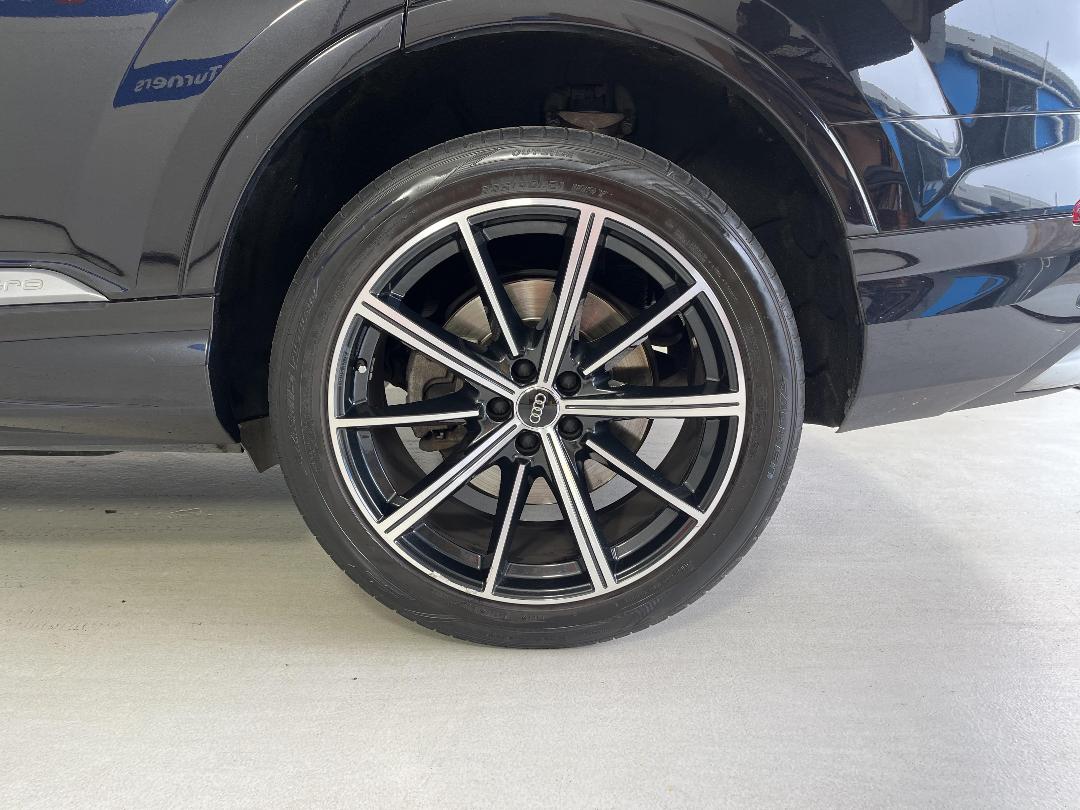 Photo '11' of Audi Q7 Photo '11' of Audi Q7