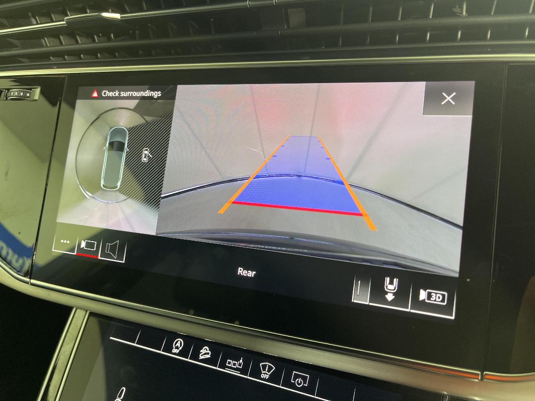 Photo '23' of Audi Q7 Photo '23' of Audi Q7