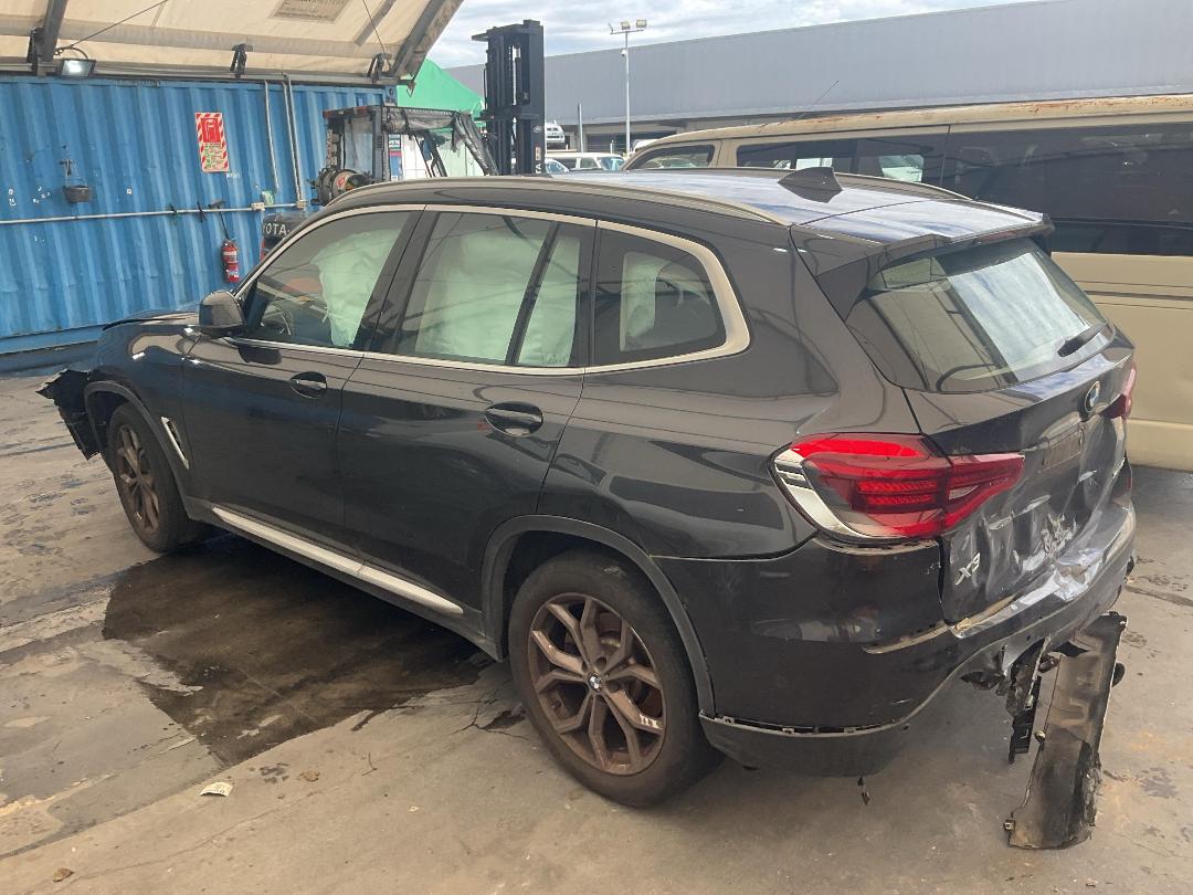 Photo '10' of BMW X3 S20I Photo '10' of BMW X3 S20I