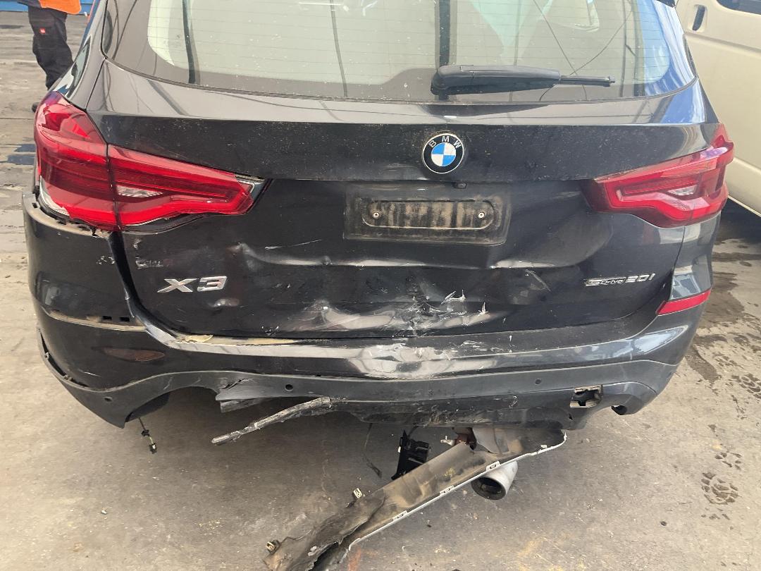 Photo '15' of BMW X3 S20I Photo '15' of BMW X3 S20I