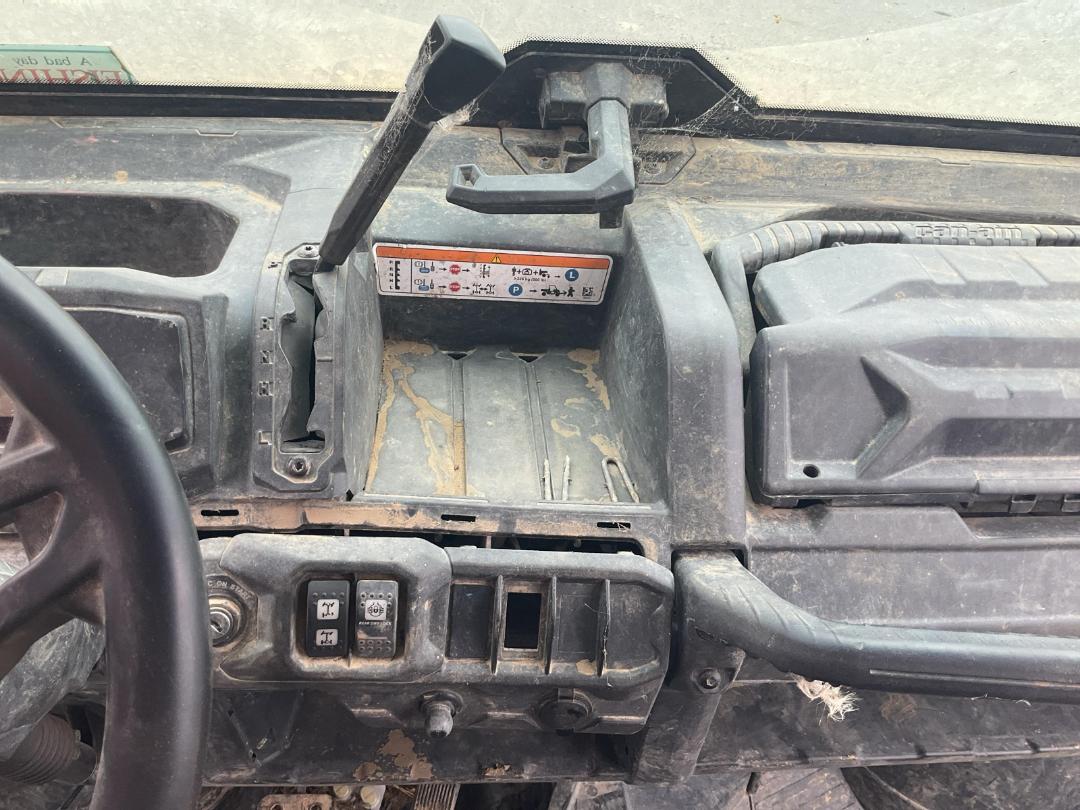 Photo '9' of Can-Am Defender HD8 Photo '9' of Can-Am Defender HD8