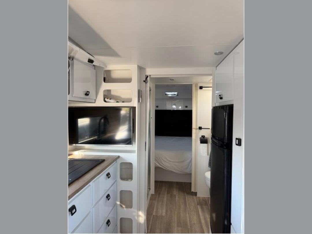 Photo '6' of DIRT ROAD XTREME Caravan - Tandem