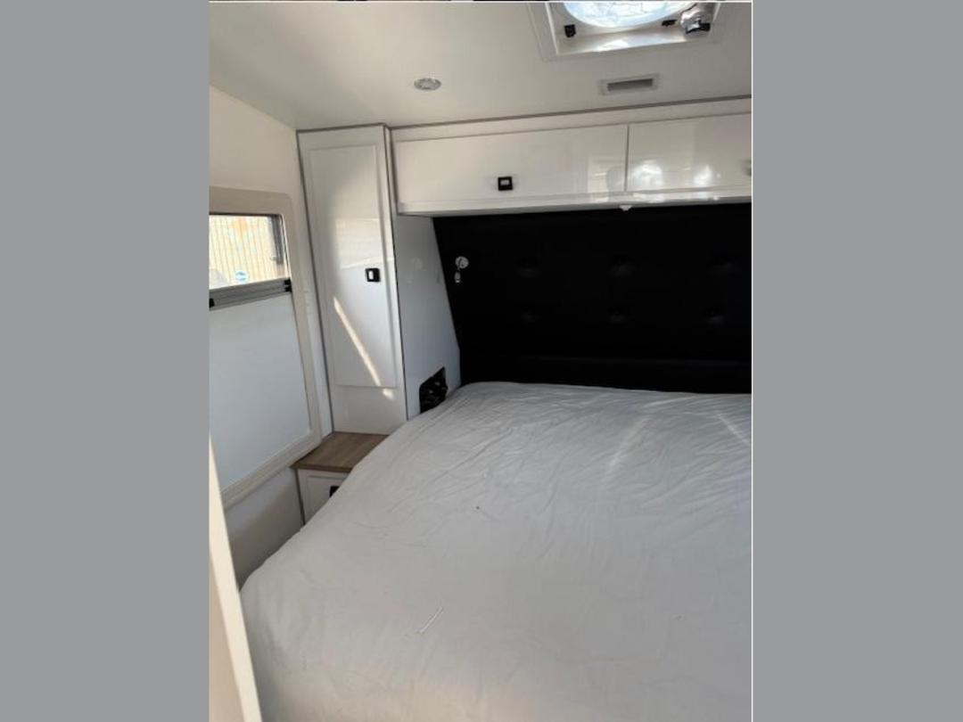 Photo '12' of DIRT ROAD XTREME Caravan - Tandem