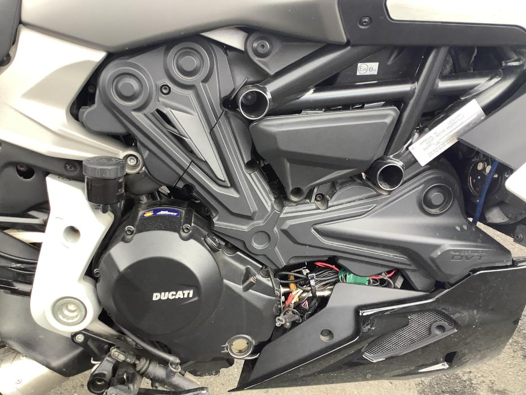 Photo '20' of Ducati Diavel Diavel 1260