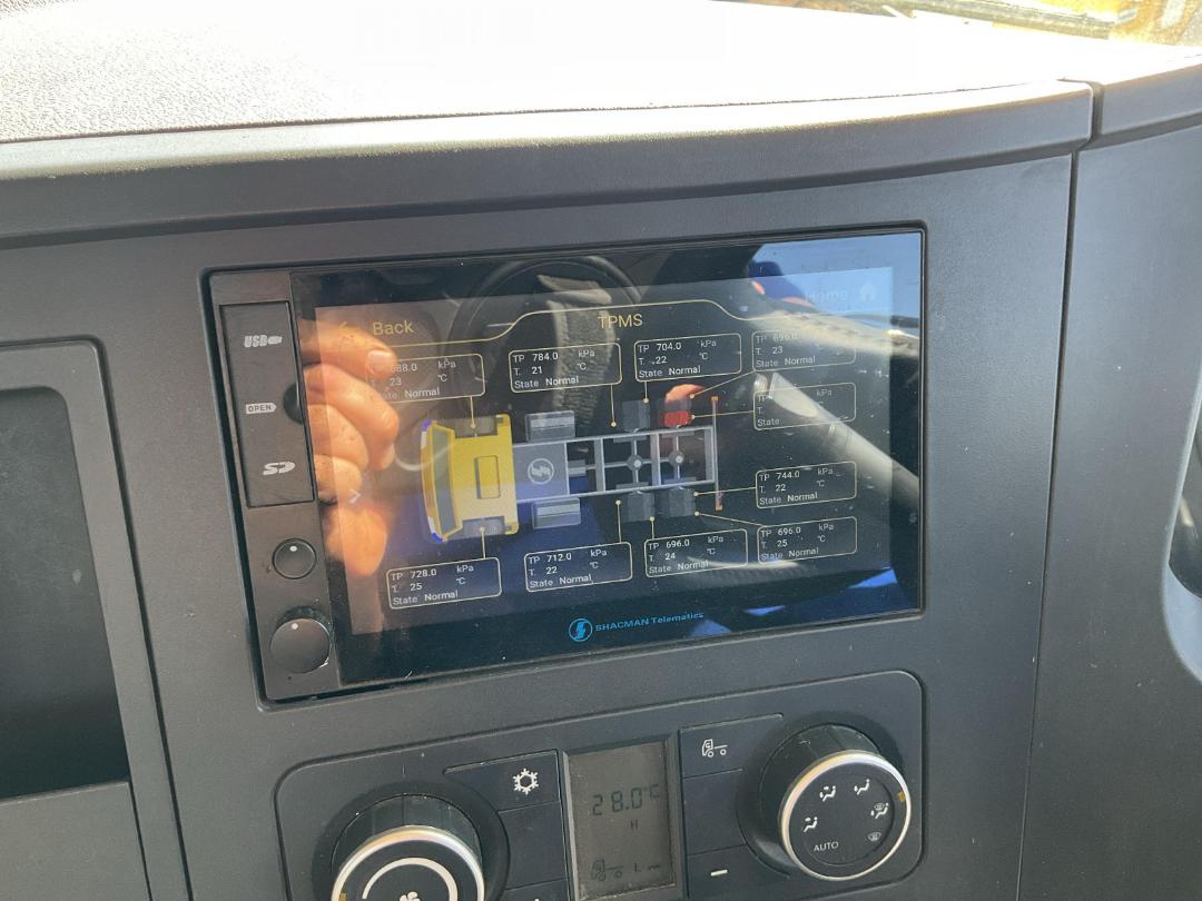 Photo '21' of Factory Built Shacman X3000 Tipper Photo '21' of Factory Built Shacman X3000 Tipper