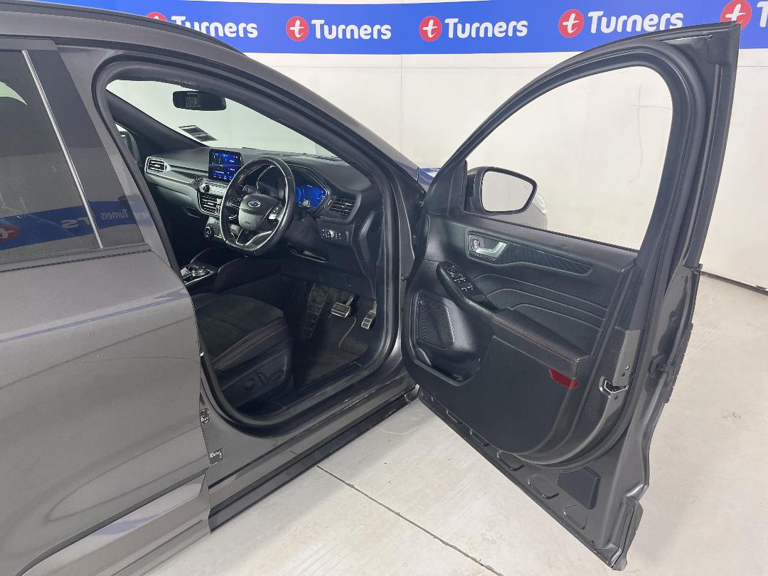 Photo '15' of Ford Escape Photo '15' of Ford Escape